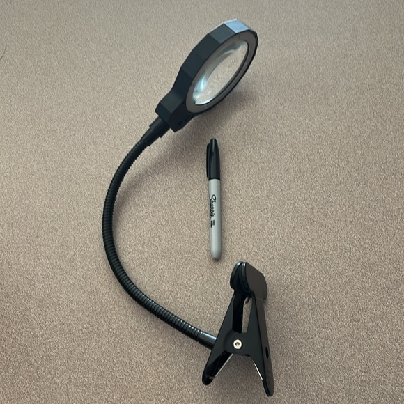 Magnifying desk lamp - Picture 2 of 9